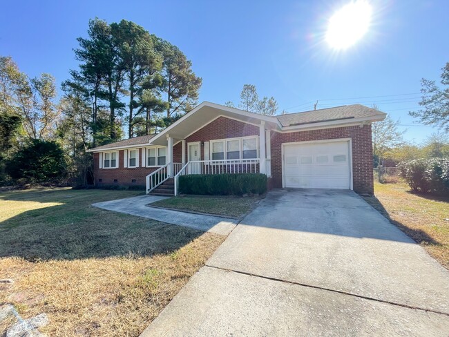 Photo - 306 Lloydwood Dr