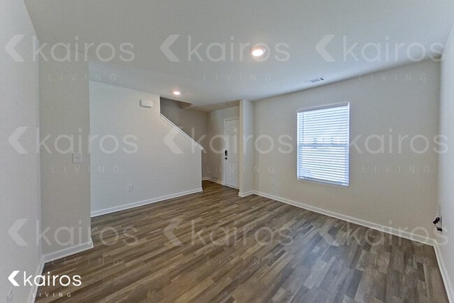 Photo - 834 VISTAMOUNT PATH