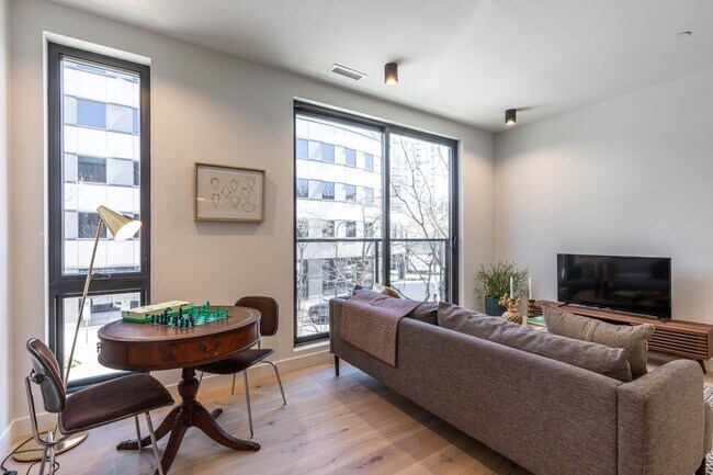 Photo - 1700 Oak Ave Unit 401