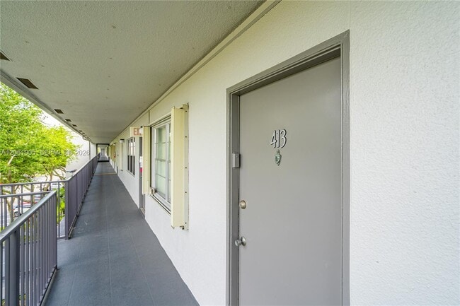 Photo - 300 SW 134th Way Unit 413E