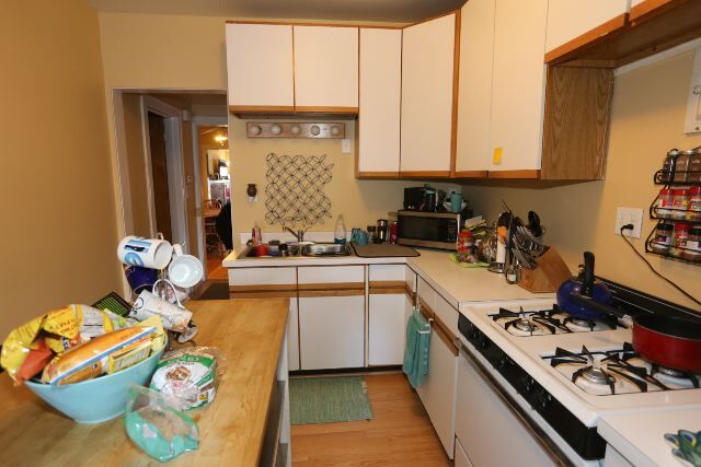 Photo - 906 W Fletcher St Unit J02P