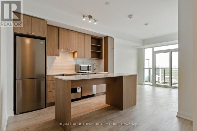 Photo - 50 George Butchart Dr Unité 814