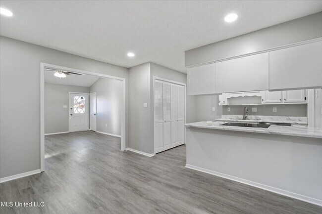 Shadow Oaks Parkway 3865