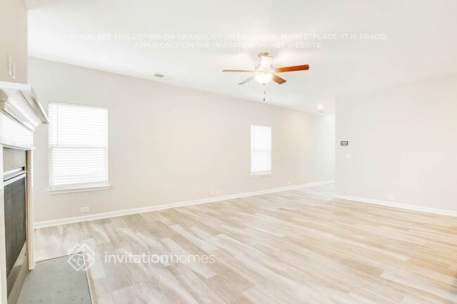 Photo - 3941 Lake Manor Way