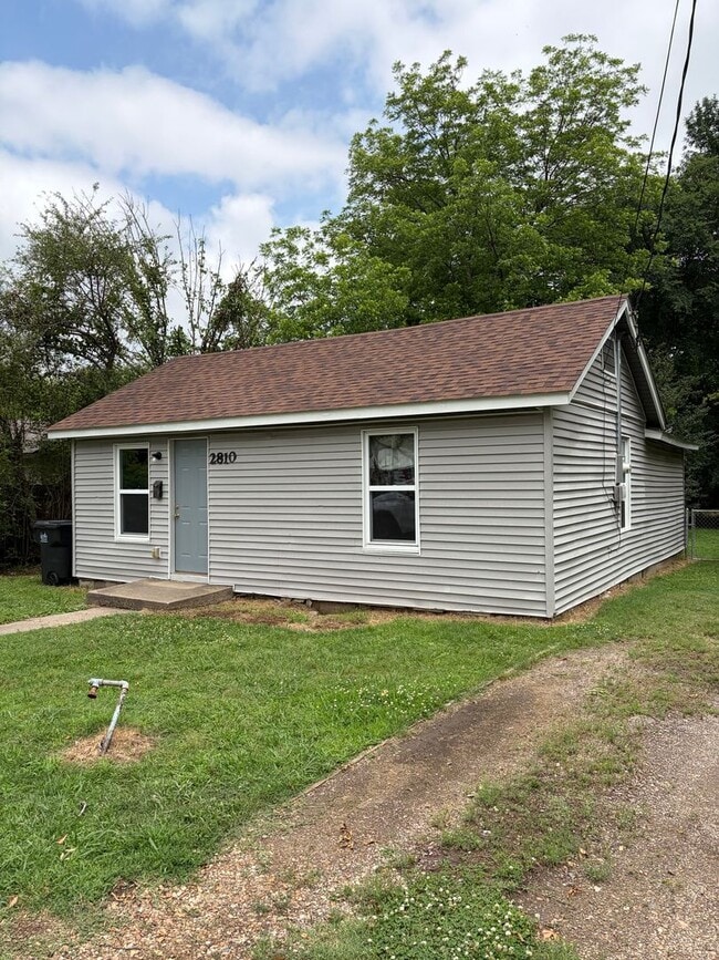 Photo - 2810 N Albert Pike Ave