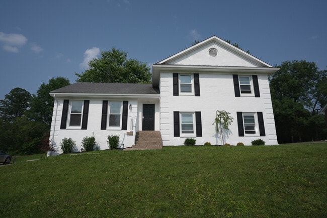 Photo - 411 Bromwell Dr