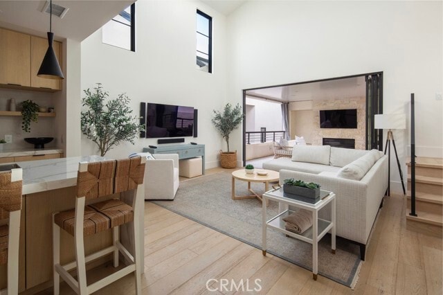 Photo - 422 Larkspur Ave