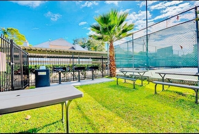 Photo - 7900 N Stadium Dr Unidad 32