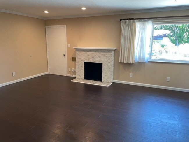 Photo - 5544 33rd Ave