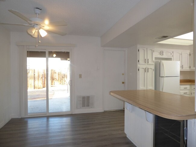 Photo - Please contact Vaughn Realty to set up an ...