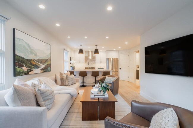 800 E Hyman Ave Unit SI ID1337534P