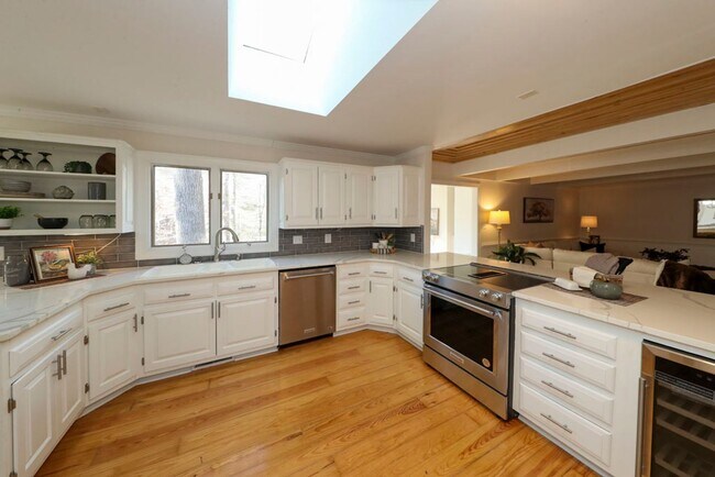 Photo - Luxury Kingsmill Treehouse Retreat | 7BR Custom Home with Private Suite