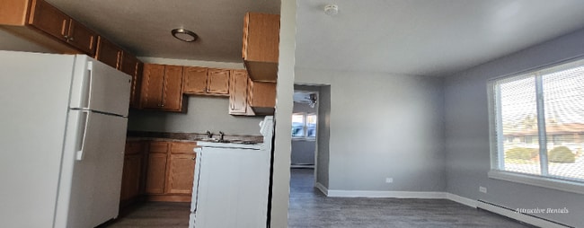 Photo - 2109 W 119th St