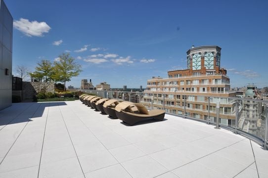 Rooftop Lounge