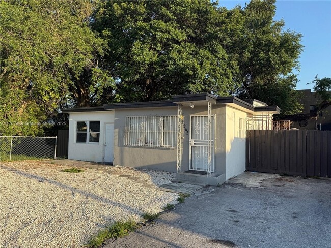 Photo - 2962 NW 46th St Casa