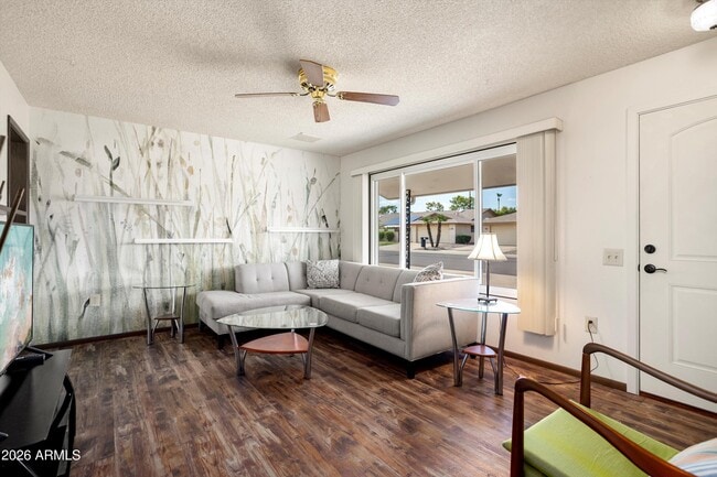 Photo - 12543 W Parkwood Dr
