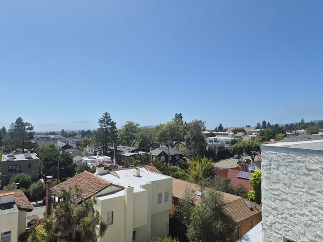 Photo - 2339 Hilgard Ave Unit #301