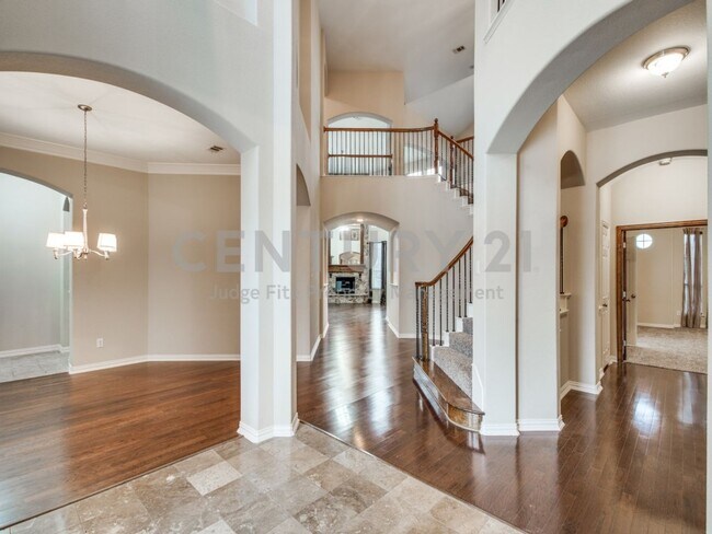 Photo - Beautifully Designed 2-Story 5/5/2 in Midlothian For Rent!