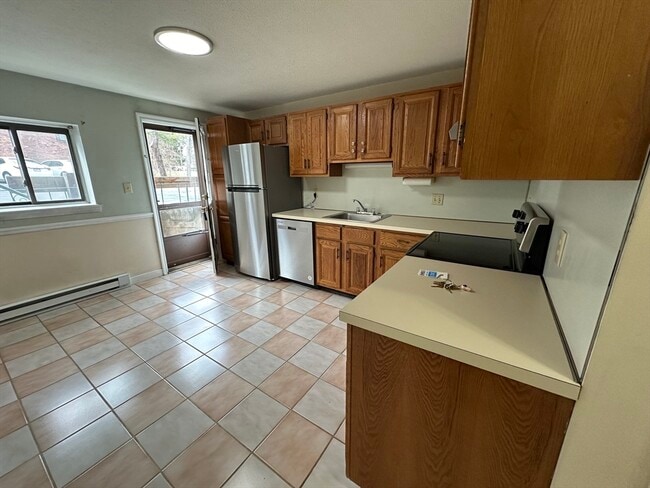 Photo - 81 Nicholas Rd Unit A