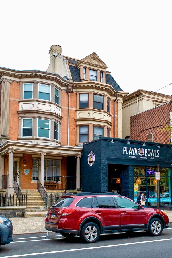 Photo - 4034 Walnut St