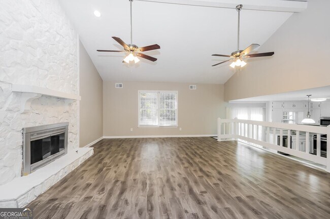 Photo - 120 Middling Ln