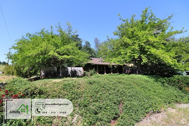 Building Photo - 20124 Old Alturas Rd Rental