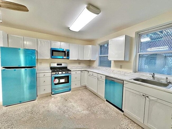 Photo - 902 Washington St Unit G