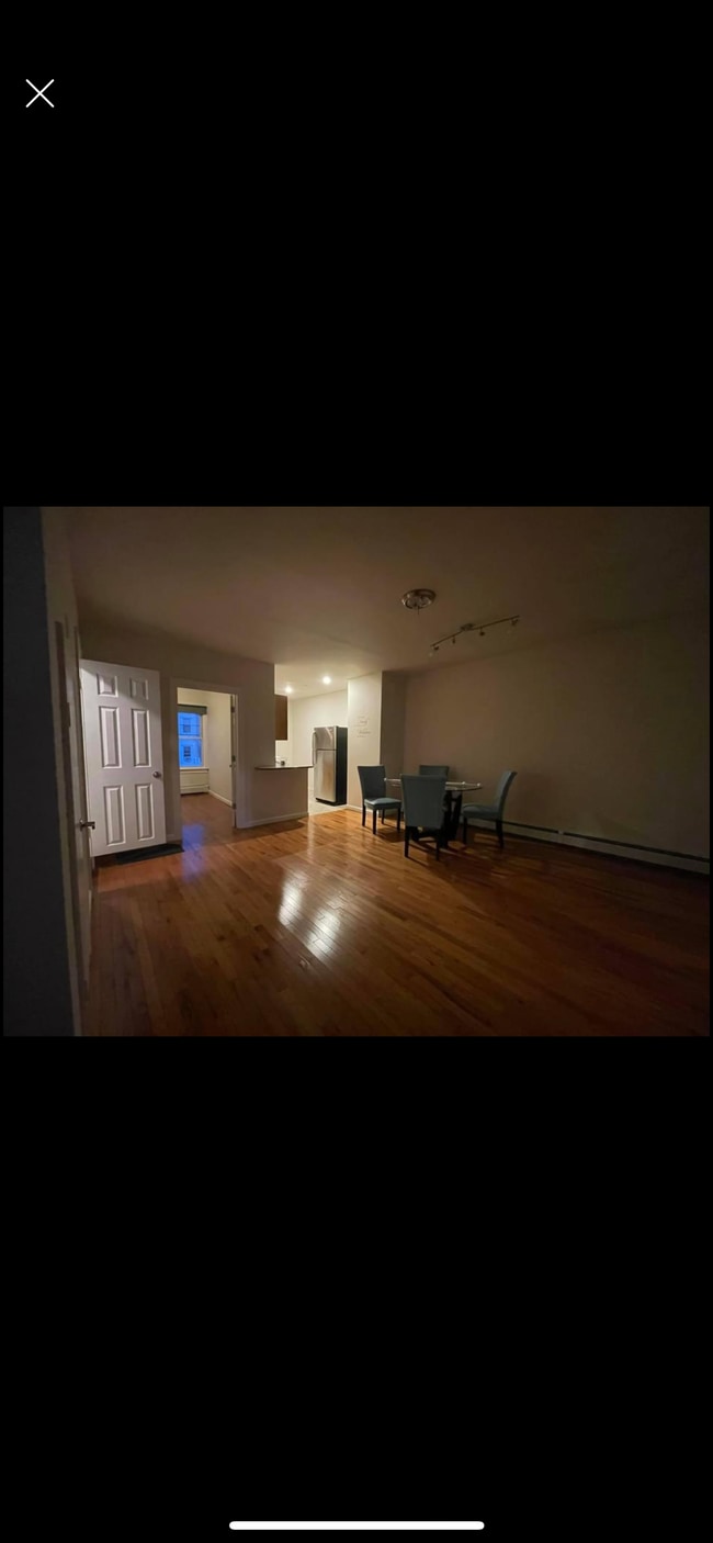Building Photo - 6158 56th St Unit 2 Rental