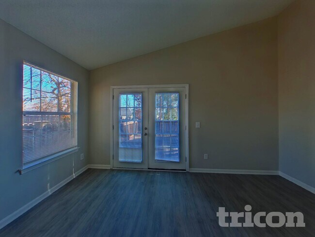 Photo - 22 Crimson Ct