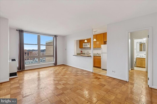 Photo - 1260 21st St NW Unit 1009