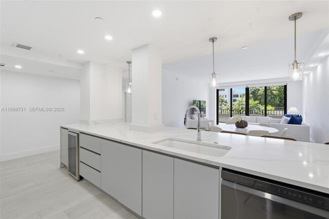 Photo - 251 Crandon Blvd Unit 202