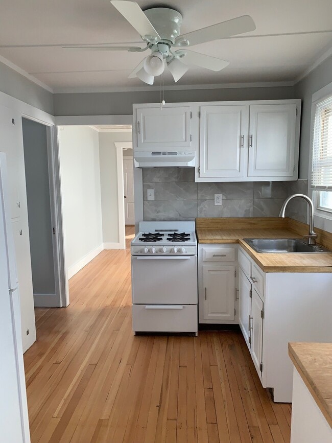 Photo - 1820 Pine Ter