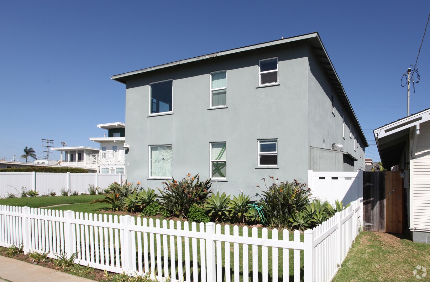 Photo - 1008 Tait St