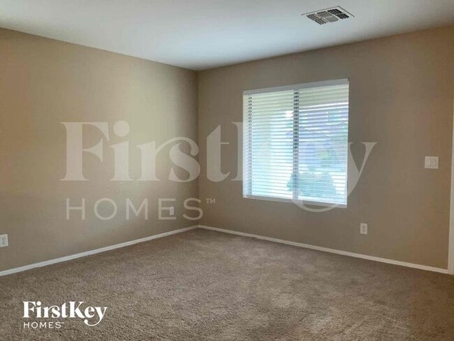 Photo - 39485 N Dusty Dr