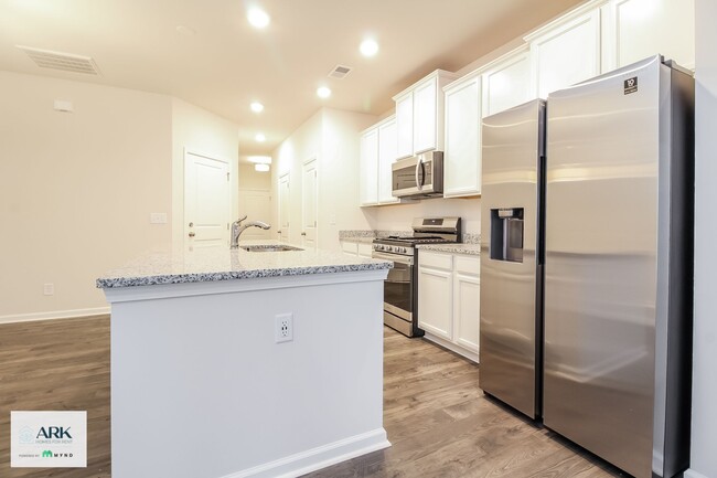 Photo - 4 Oak Rose Dr