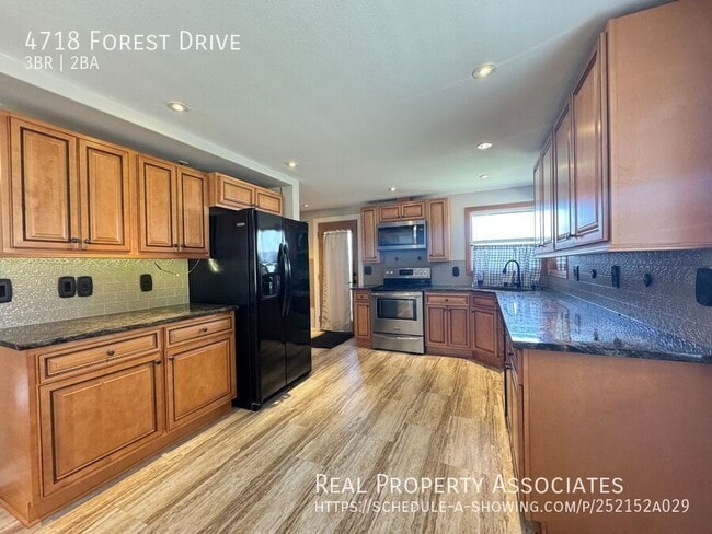 Photo - 4718 Forest Dr