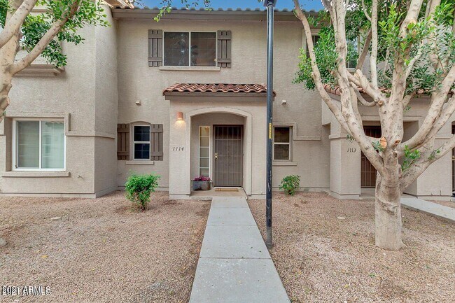 Photo - 1961 N Hartford St Townhome