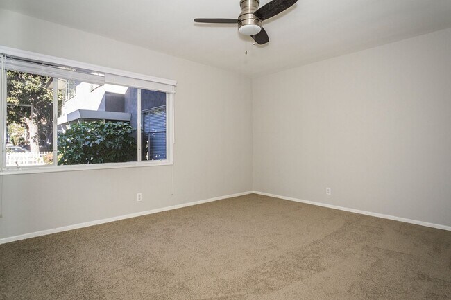 1420 Barrington Way