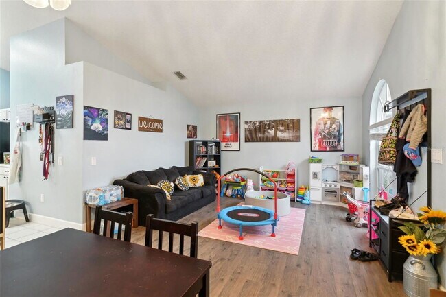 Photo - 6325 Chapel Pines Blvd