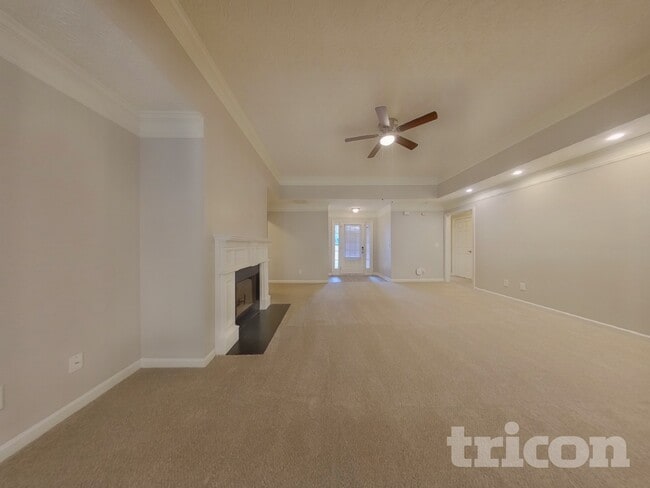 Photo - 220 Arbor Creek Dr