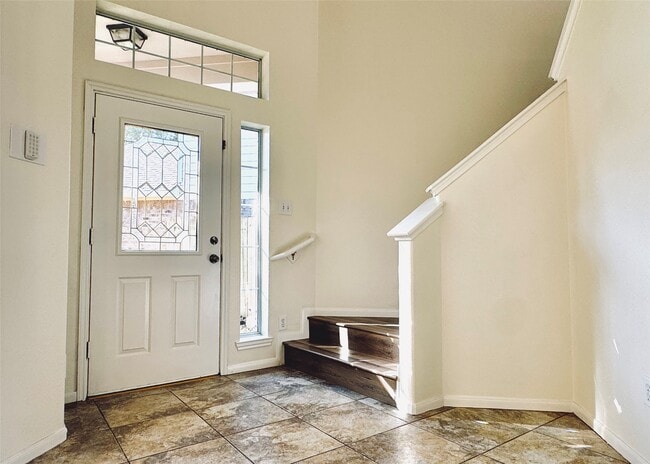 Photo - 5906 Llano Creek Dr
