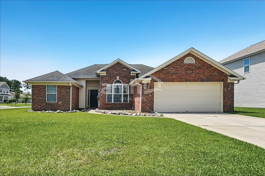 228 Standing Pine Cir