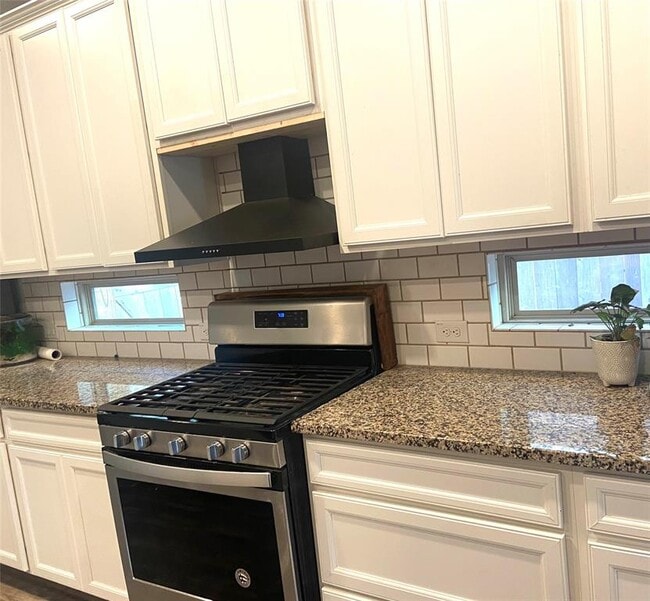 Photo - 5022 Brewcastle Ln