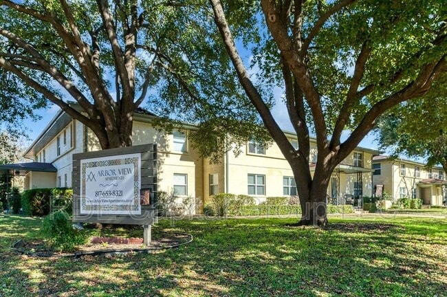 Building Photo - 4738 El Campo Ave Unit 16 Rental