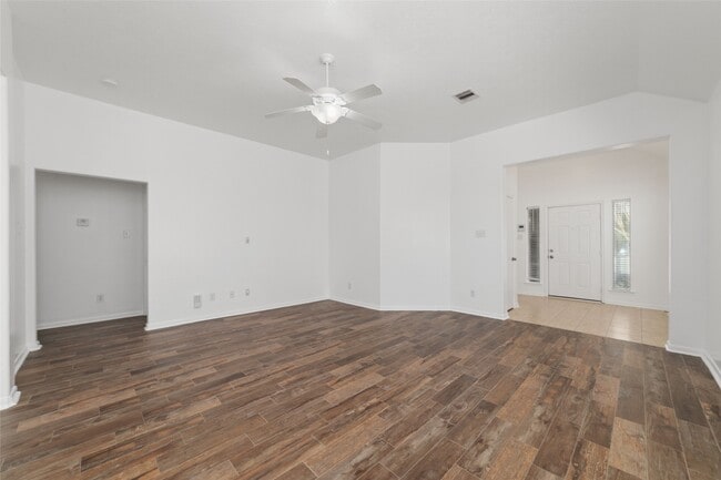 Photo - 9338 Logans Run Ln