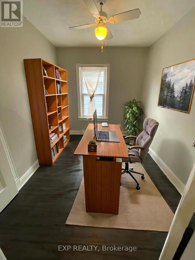 Photo - 17 Victoria Ave