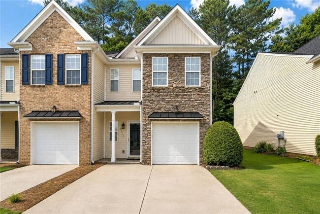 Photo - 2915 Greyhawk Ln