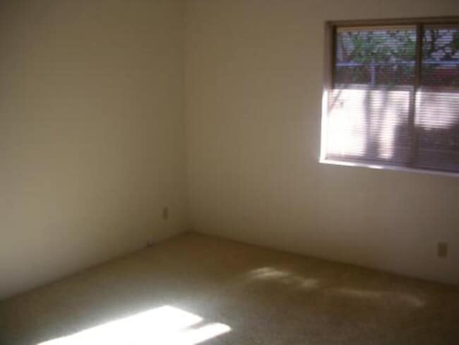 Photo - 477 Scenic Dr