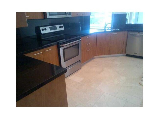 Photo - 2653 Oakbrook Dr House