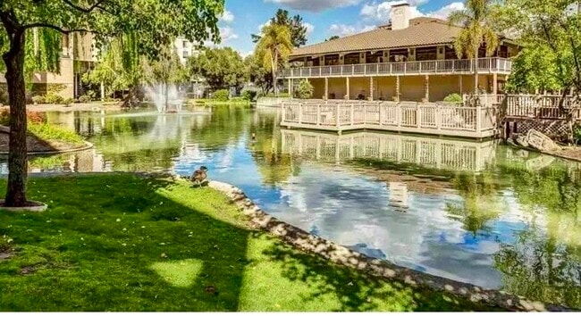 Photo - 350 N Civic Dr Unit 407